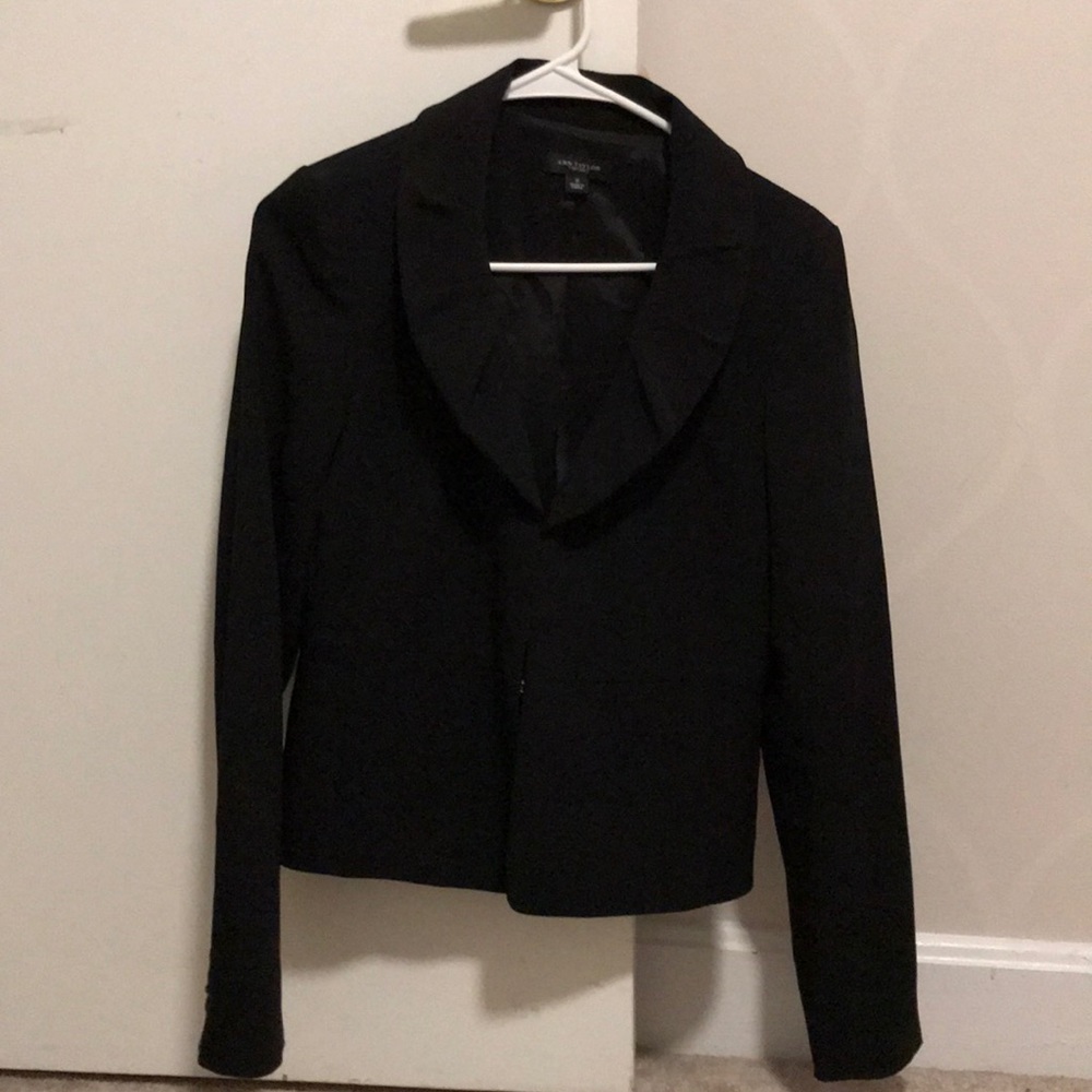 Ann Taylor black blazer